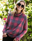 e Luna PLUS Plaid Turtleneck Top