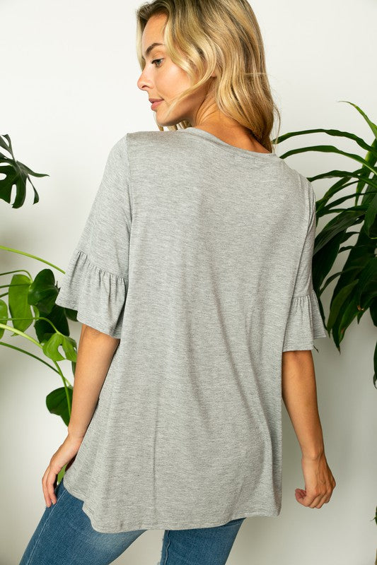 e Luna PLUS Solid Ruffled Sleeve Loose Top