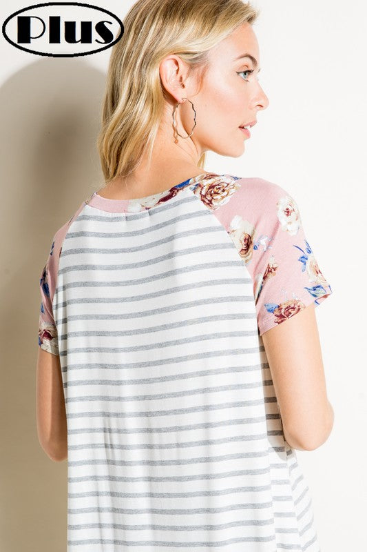 e Luna PLUS Striped Floral Mix Pocket Top