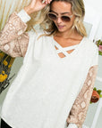 e Luna PLUS Solid Animal Mix Lace Up Boxy Top