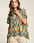 Davi & Dani High-Low Geometric Round Neck Knit Top