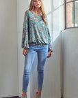 e Luna Allover Floral Print Sweatshirt