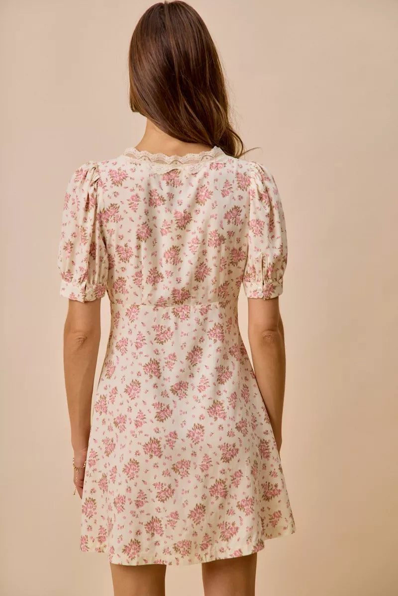 SO ME Floral Lace Trimed  Short Sleeves Mini Dress