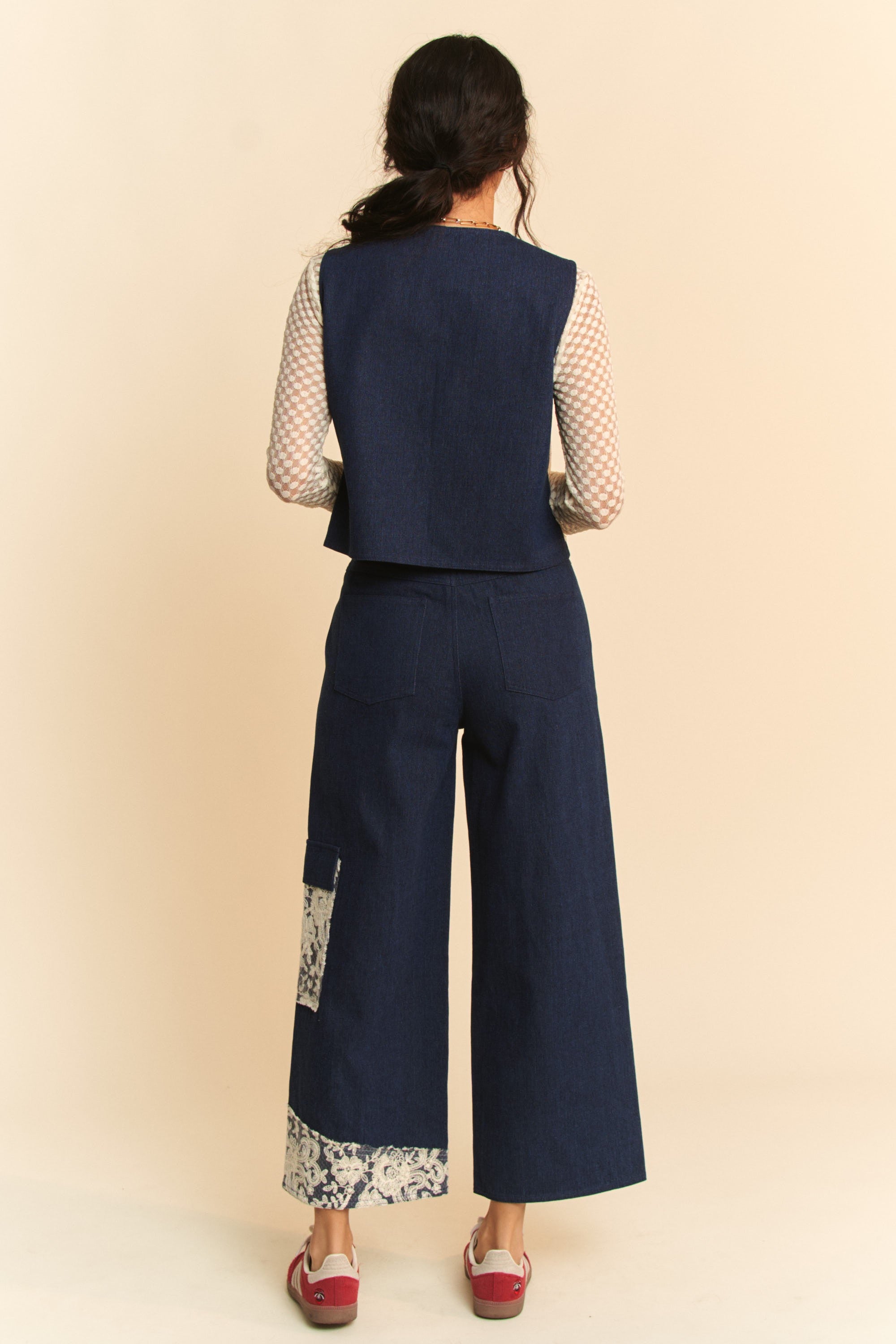 Davi &amp; Dani Lace Applique Wide Leg Jeans