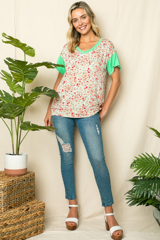 e Luna Dizzy Floral Solid Mix Boxy Top