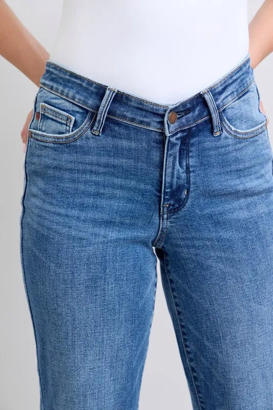 Judy Blue Full Size High Waist V-Front Vintage Wash Straight Jeans Plus Size
