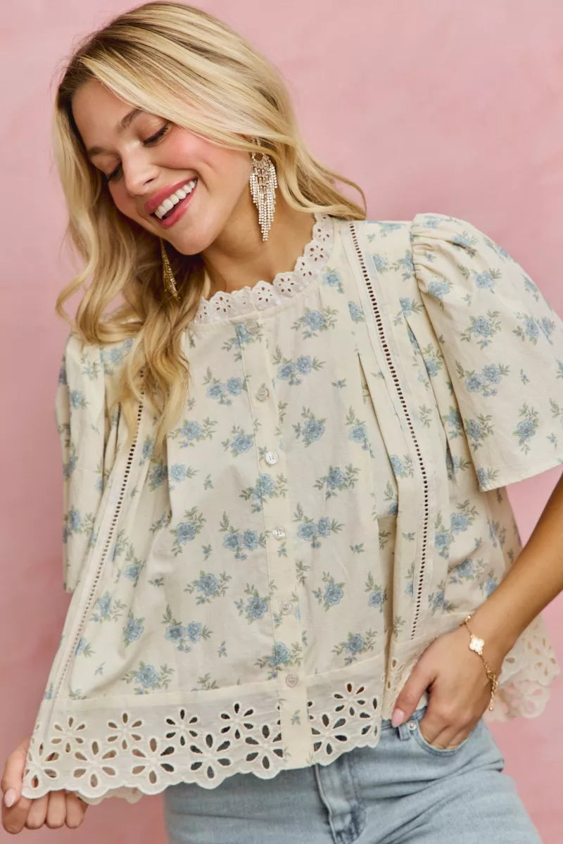 SO ME Floral Print Lace Trim Flutter Sleeves Blouse