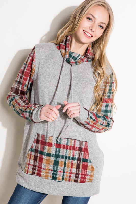 e Luna Plaid Mixed Turtle Neck Sweatshirt