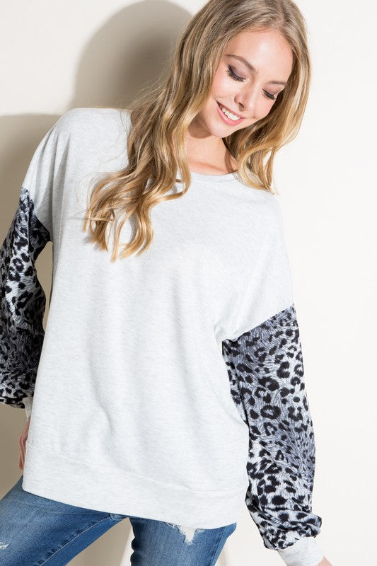 e Luna PLUS Animal Mix Volume Sleeve Top