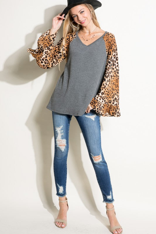 e Luna PLUS Solid Cheetah Mixed Blouse