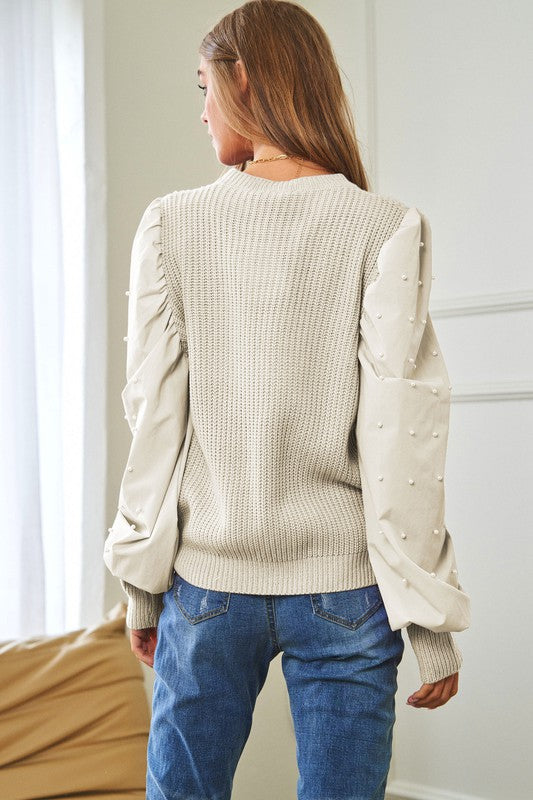 Davi &amp; Dani Pearl Embellishments Contrast Sleeves Sweater