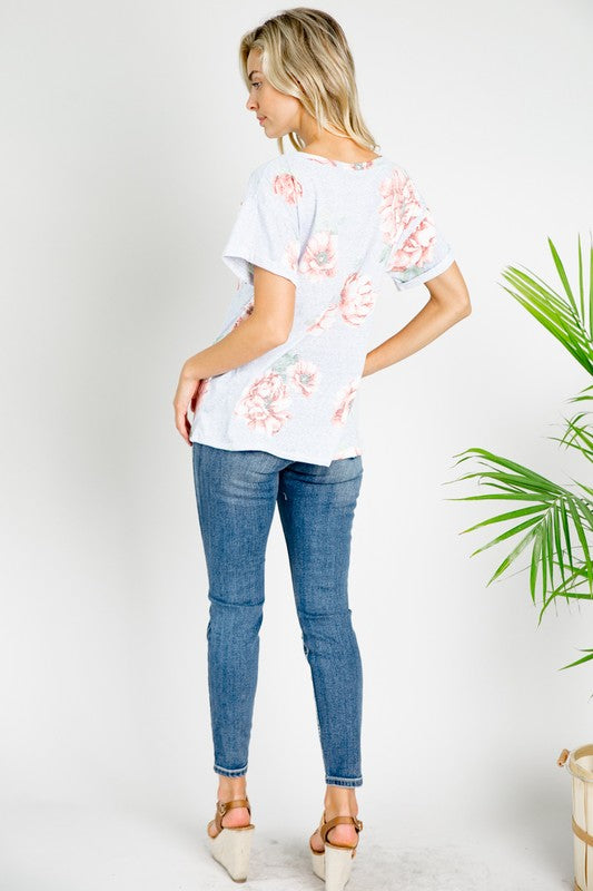 e Luna PLUS Triblend Floral V-Neck Top