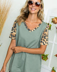 e Luna Cheetah Solid Mixed Tunic Top