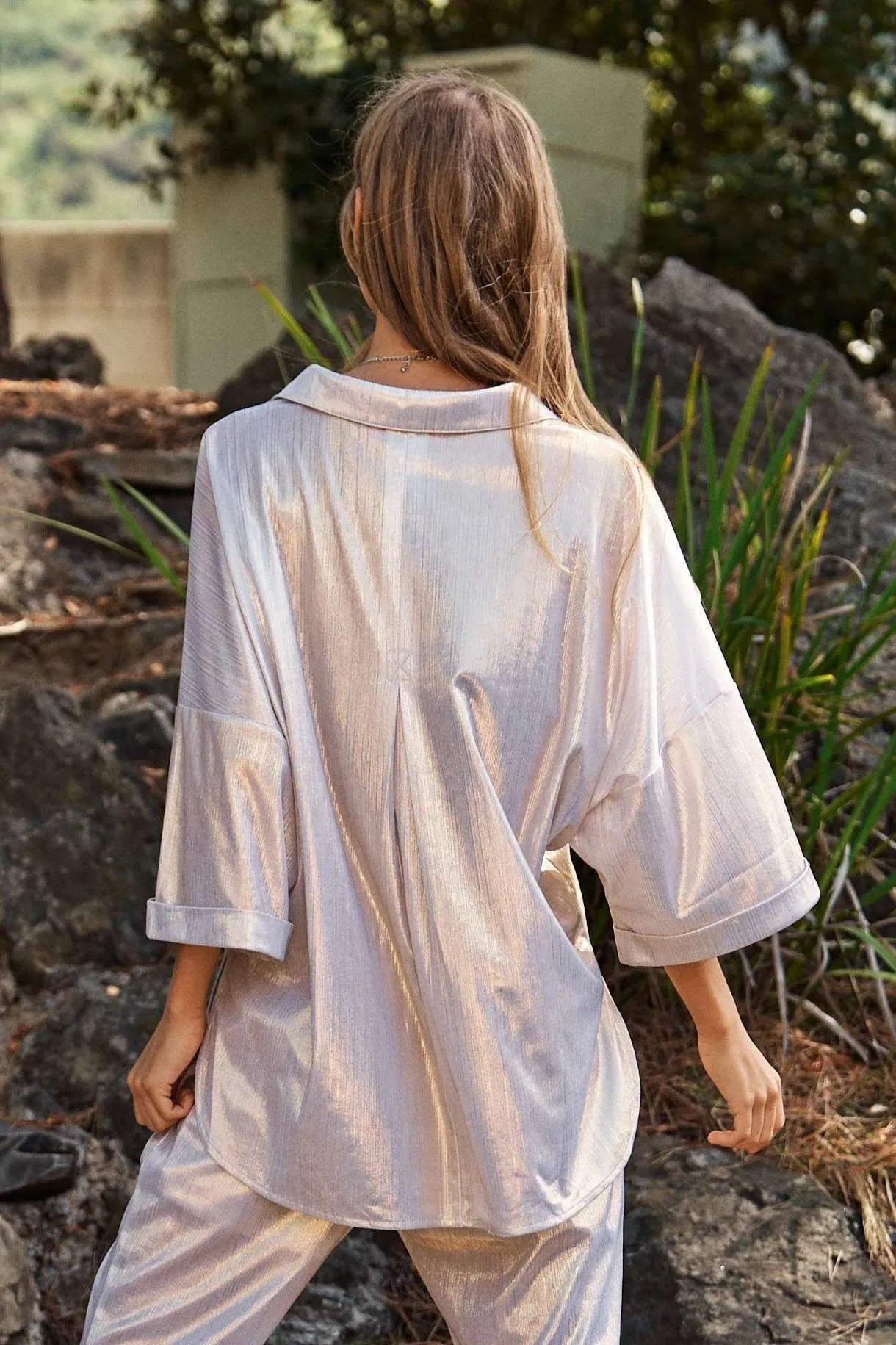 Davi & Dani Solid Sparkling Shimmer Pocket Button Front Shirt