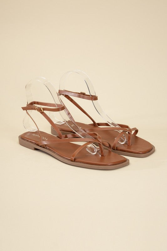 ELIO Flat Sandals