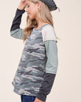 e Luna PLUS Camouflage Color Block Top