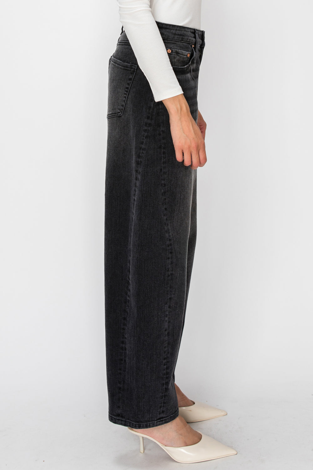 Black High Rise Barrel Jeans | Relaxed Fit