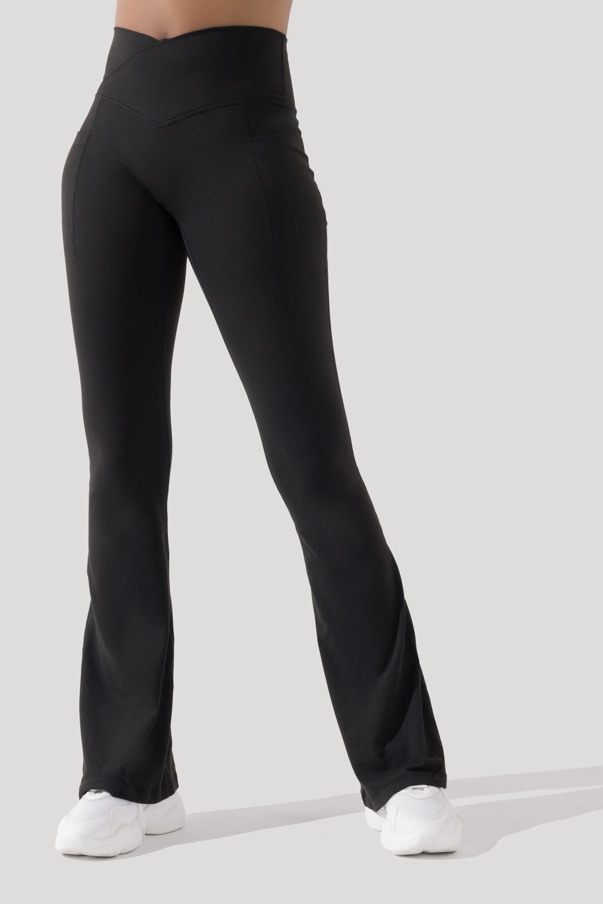 POPFLEX Full Size Crisscross Hourglass® Flared Leggings with Pockets - Black