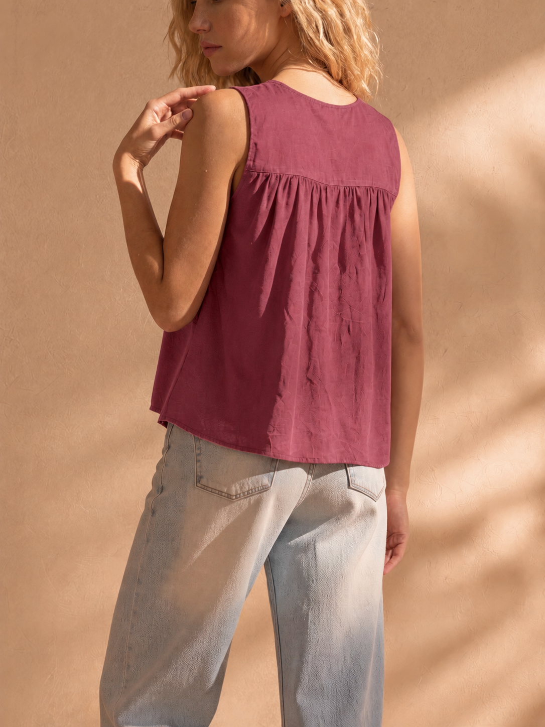 Winny Contrast Bow Sleeveless Peplum Top in Berry