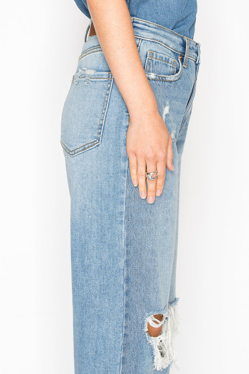 Artemis Vintage | Hybrid High Rise Relaxed Flare Jeans