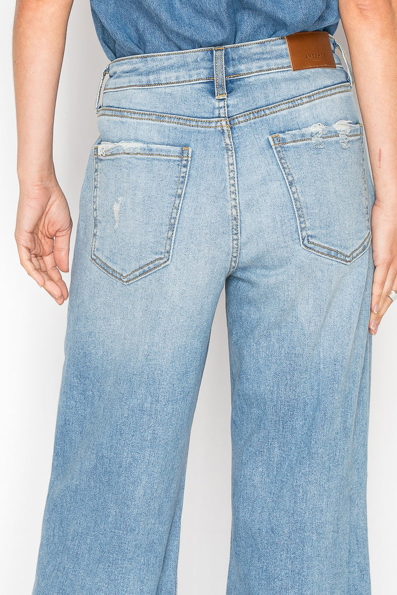Artemis Vintage | Hybrid High Rise Relaxed Flare Jeans