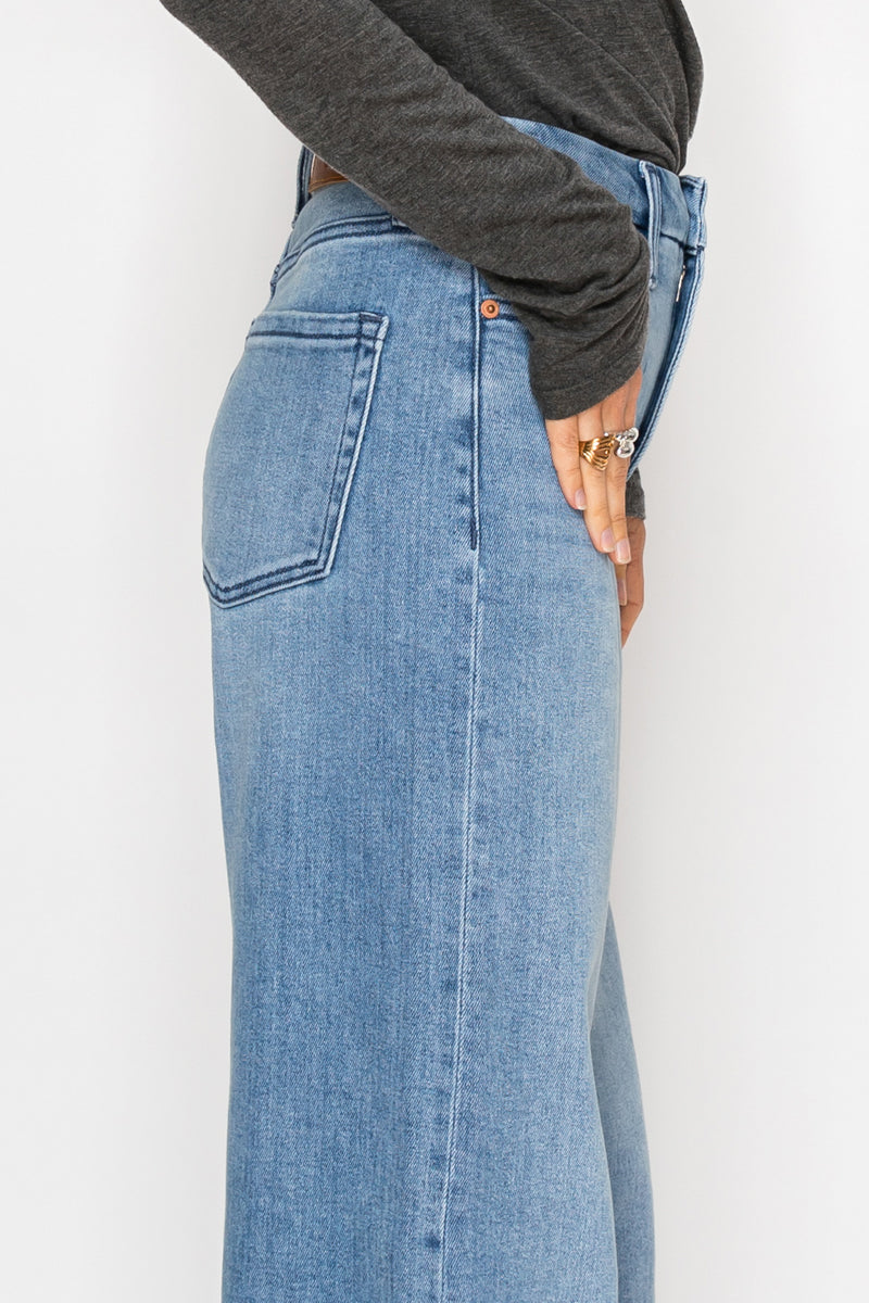 Artemis Vintage |TUMMY CONTROL HIGH RISE A-WIDE JEANS