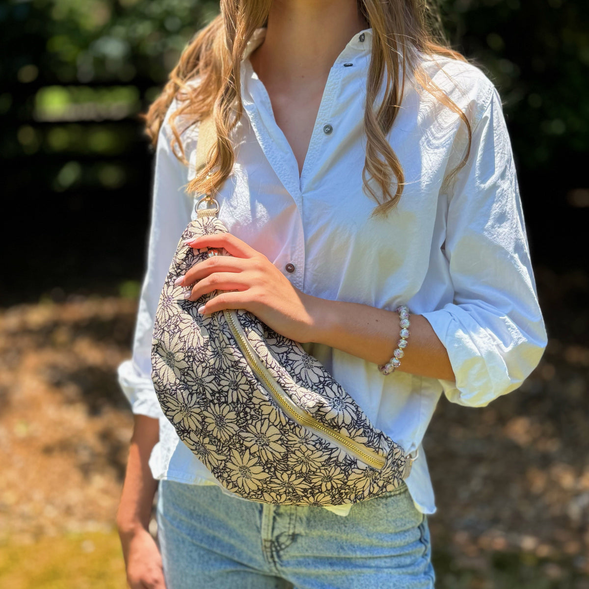 Vintage Floral Wide-Strap Sling Bag