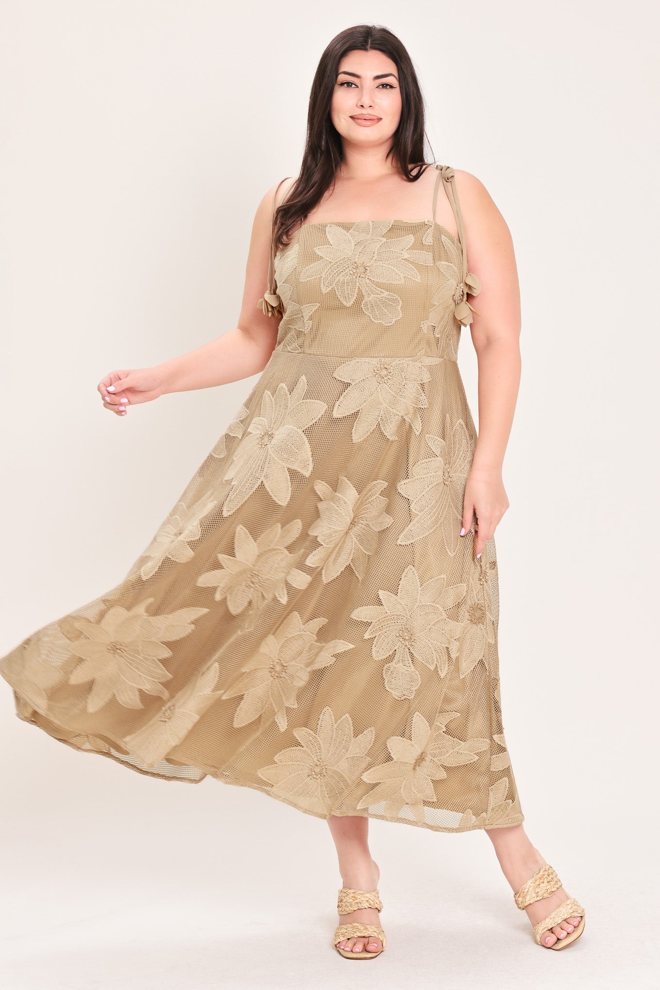 Flying Tomato Sandy Bloom Floral Woven Lace Midi Dress
