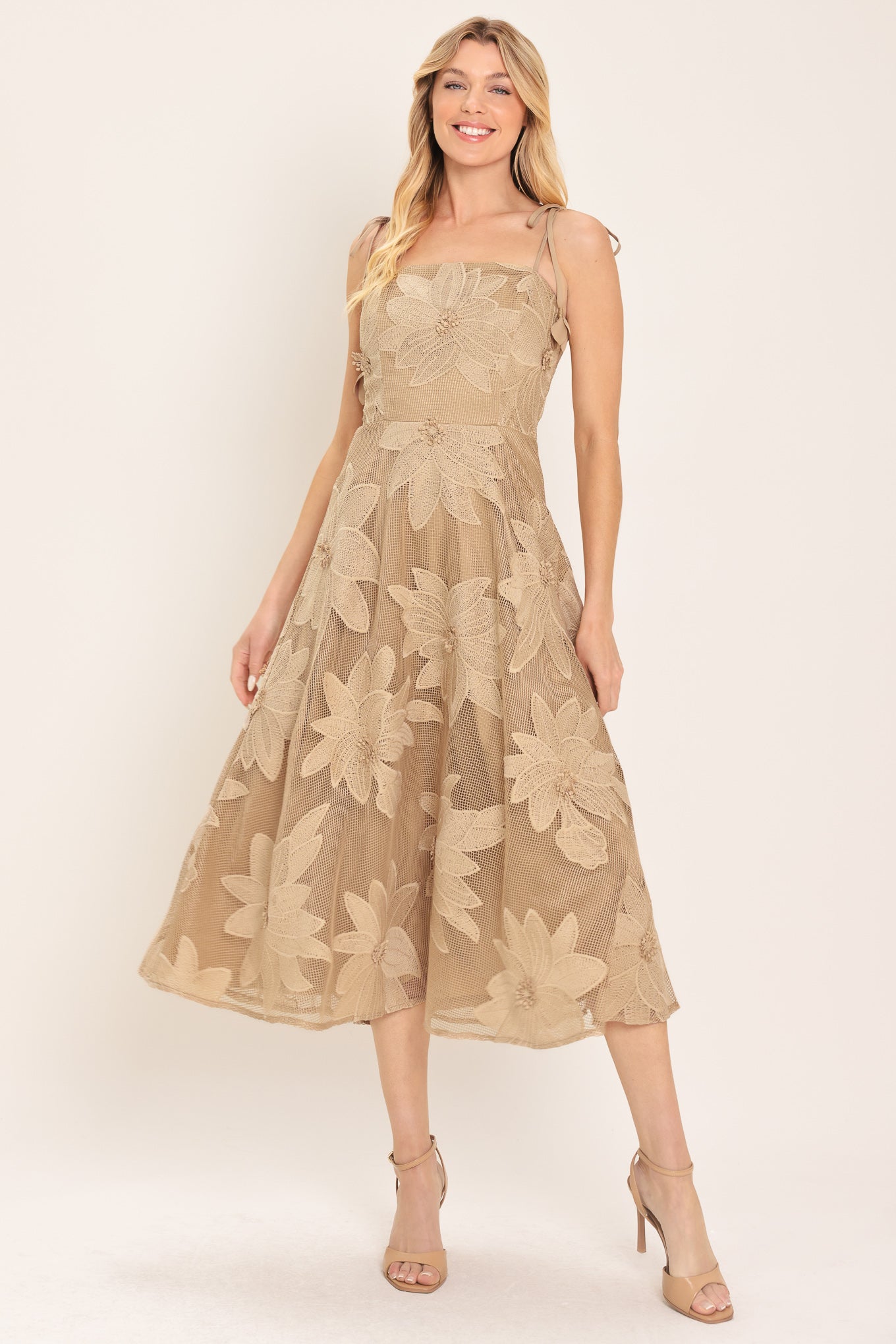 Flying Tomato Sandy Bloom Floral Woven Lace Midi Dress