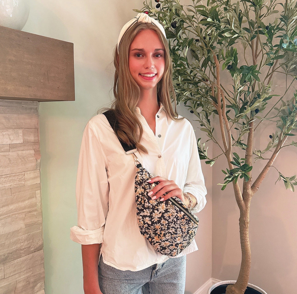 Vintage Floral Wide-Strap Sling Bag