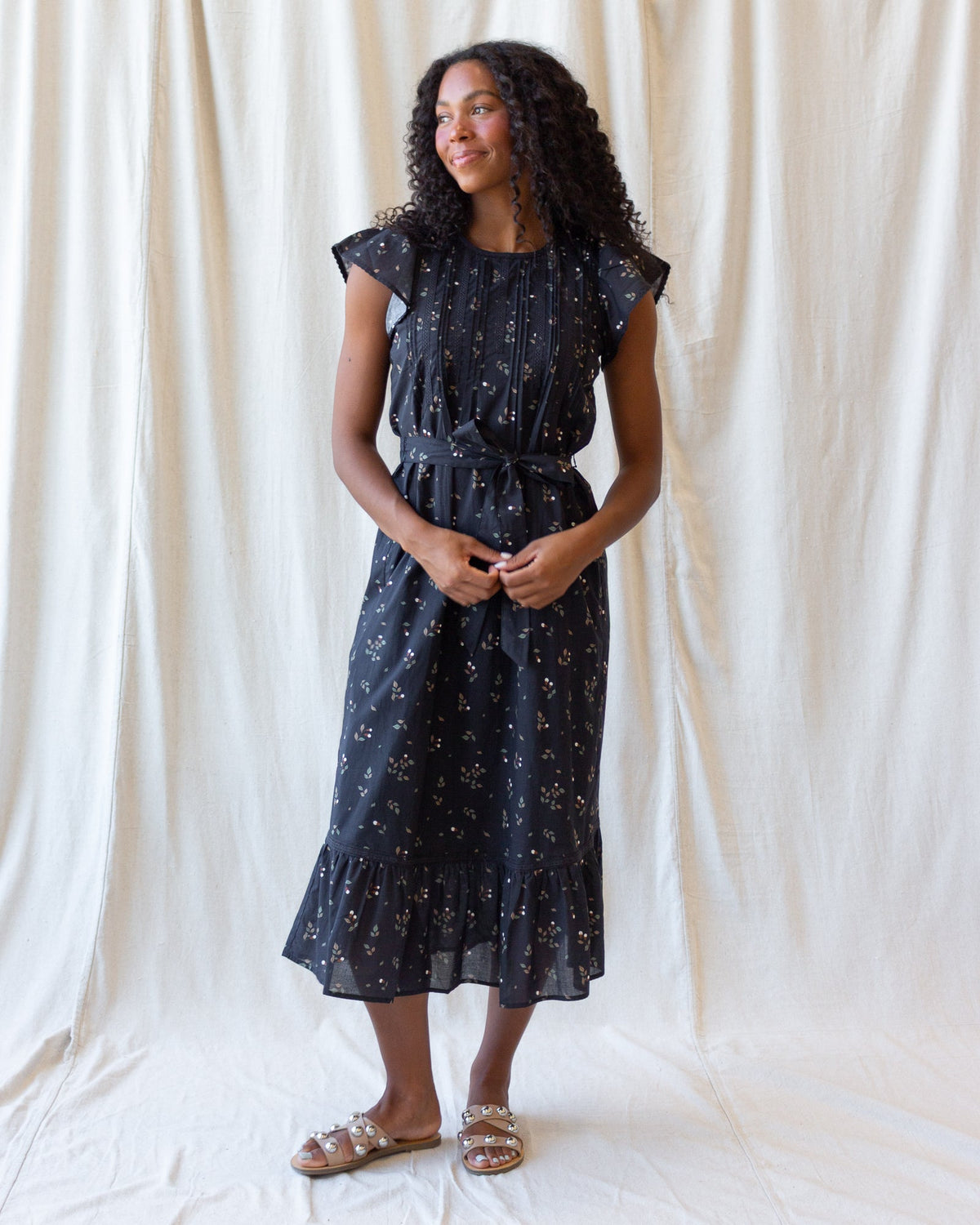 Pretty Pintuck Floral Maxi Dress