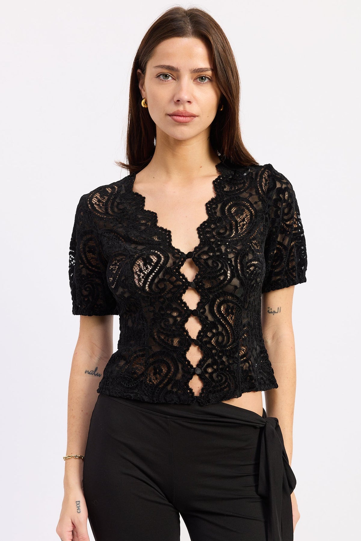 Emory Park Elsinore Black Lace Cap Sleeve Top