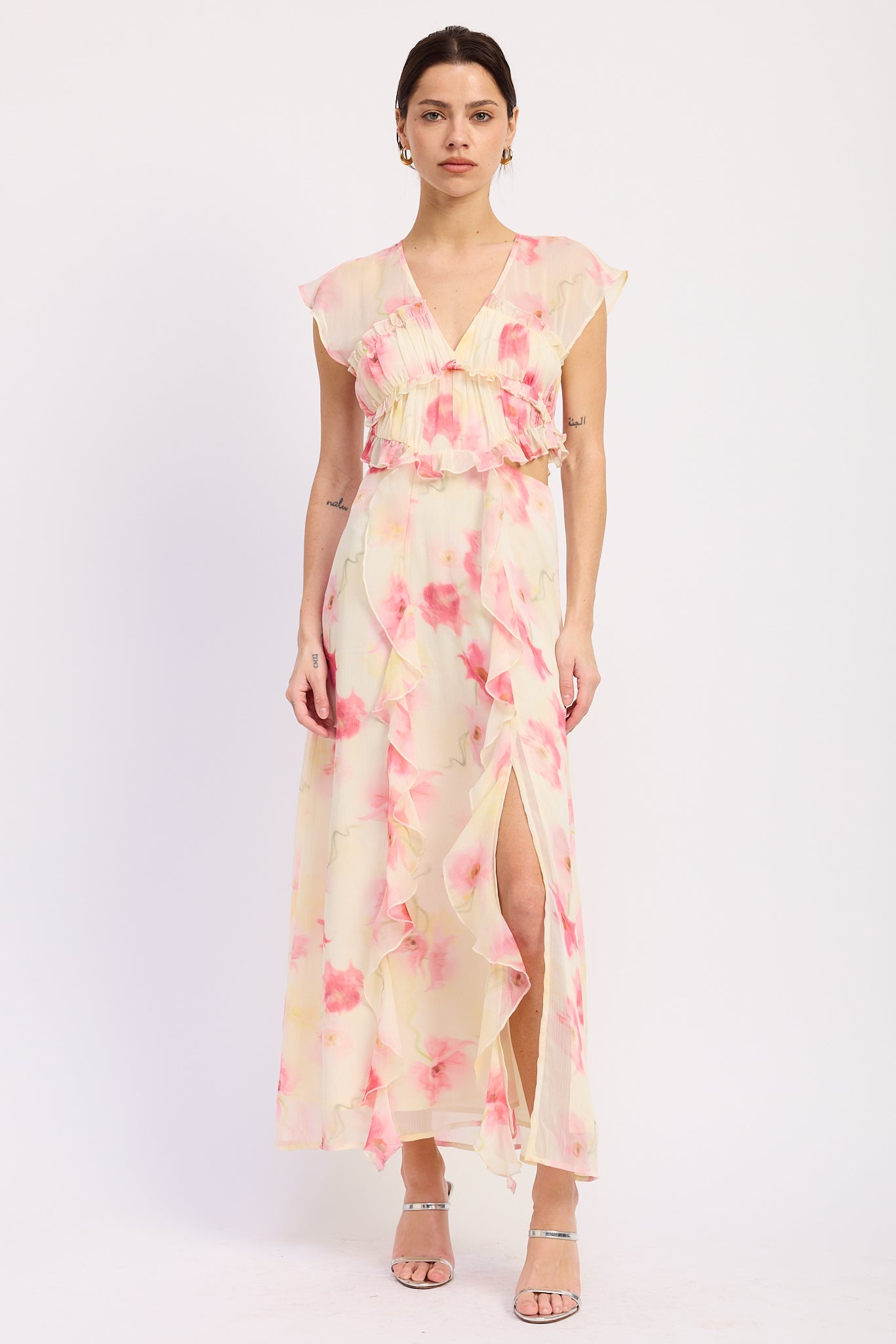 Emory Park | Jaelyn Ruffle Floral Maxi Dress – Ivory Pink