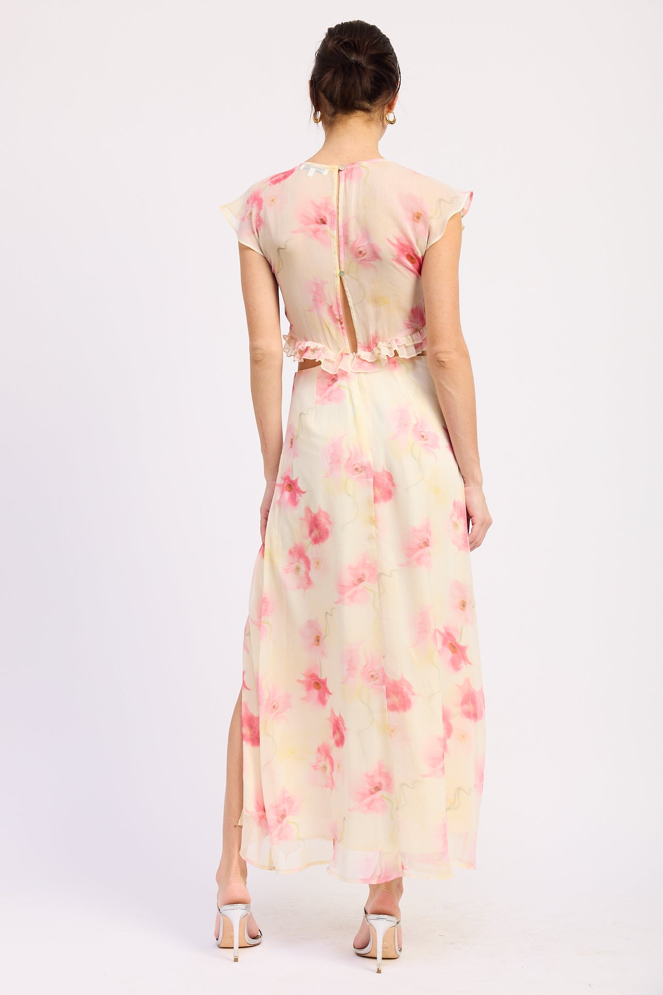 Emory Park | Jaelyn Ruffle Floral Maxi Dress – Ivory Pink