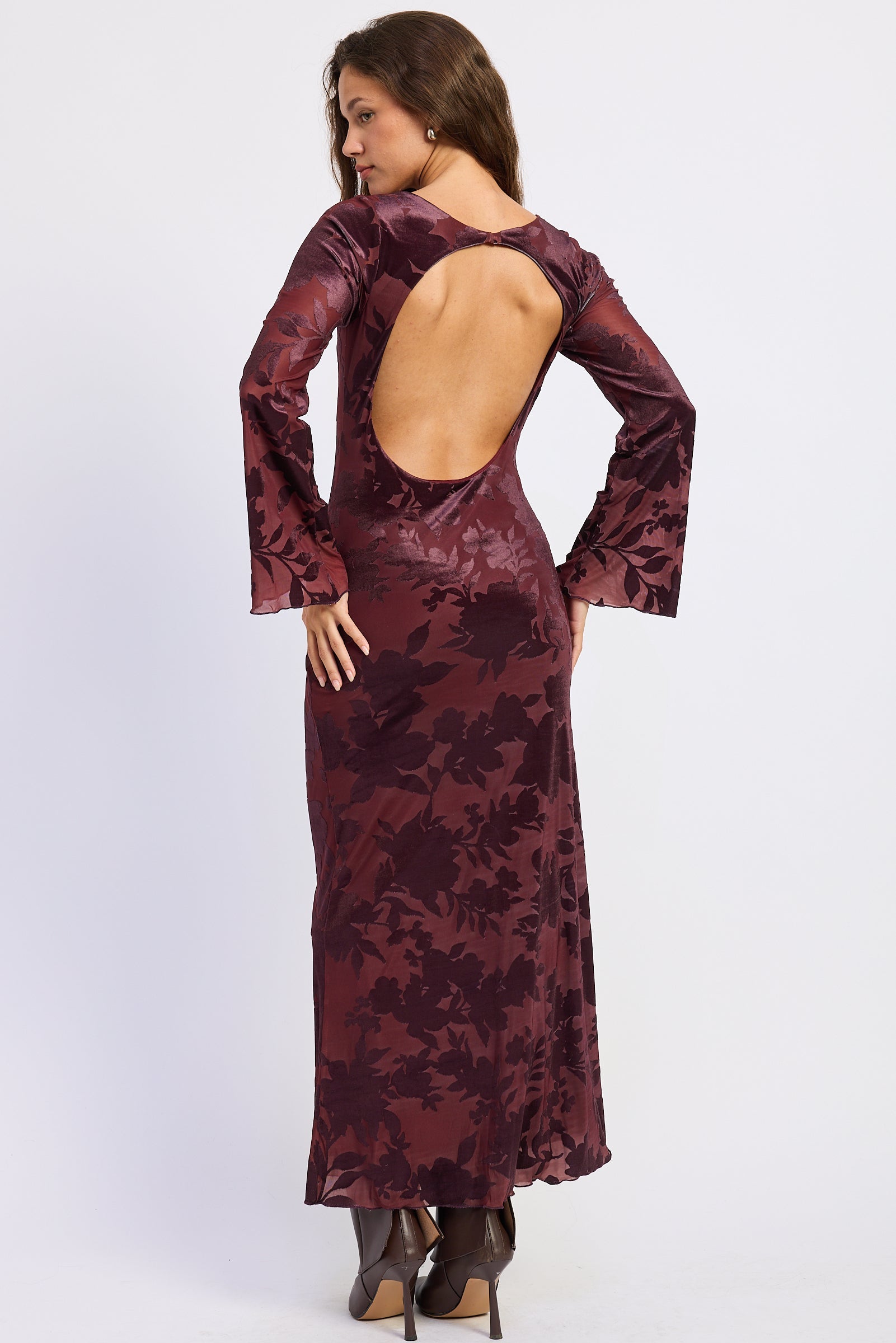Emory Park | Honora Floral Open Back Maxi Dress – Wine