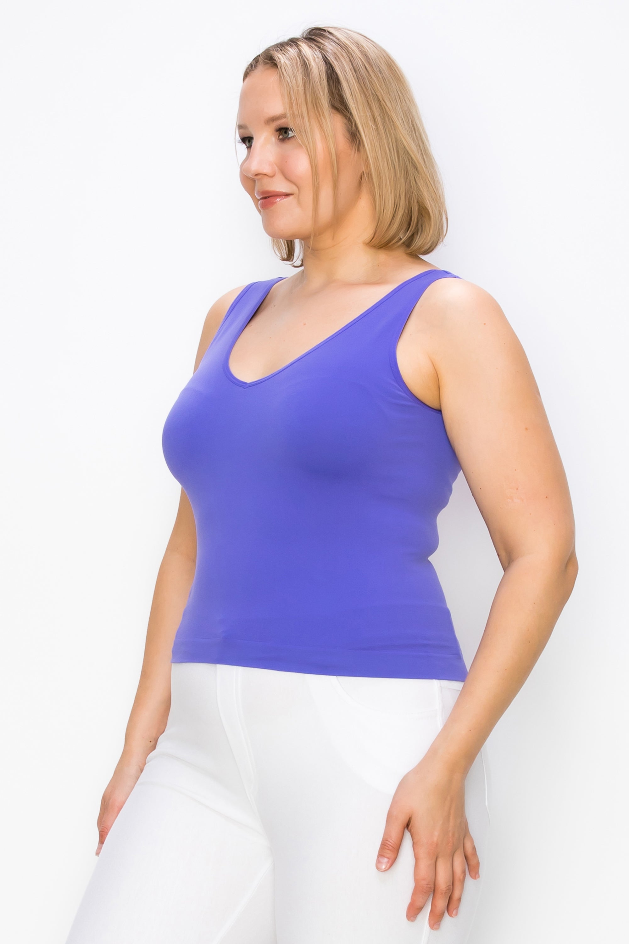 Yelete Reversible V-Neck & Scoop Neck Seamless Tank