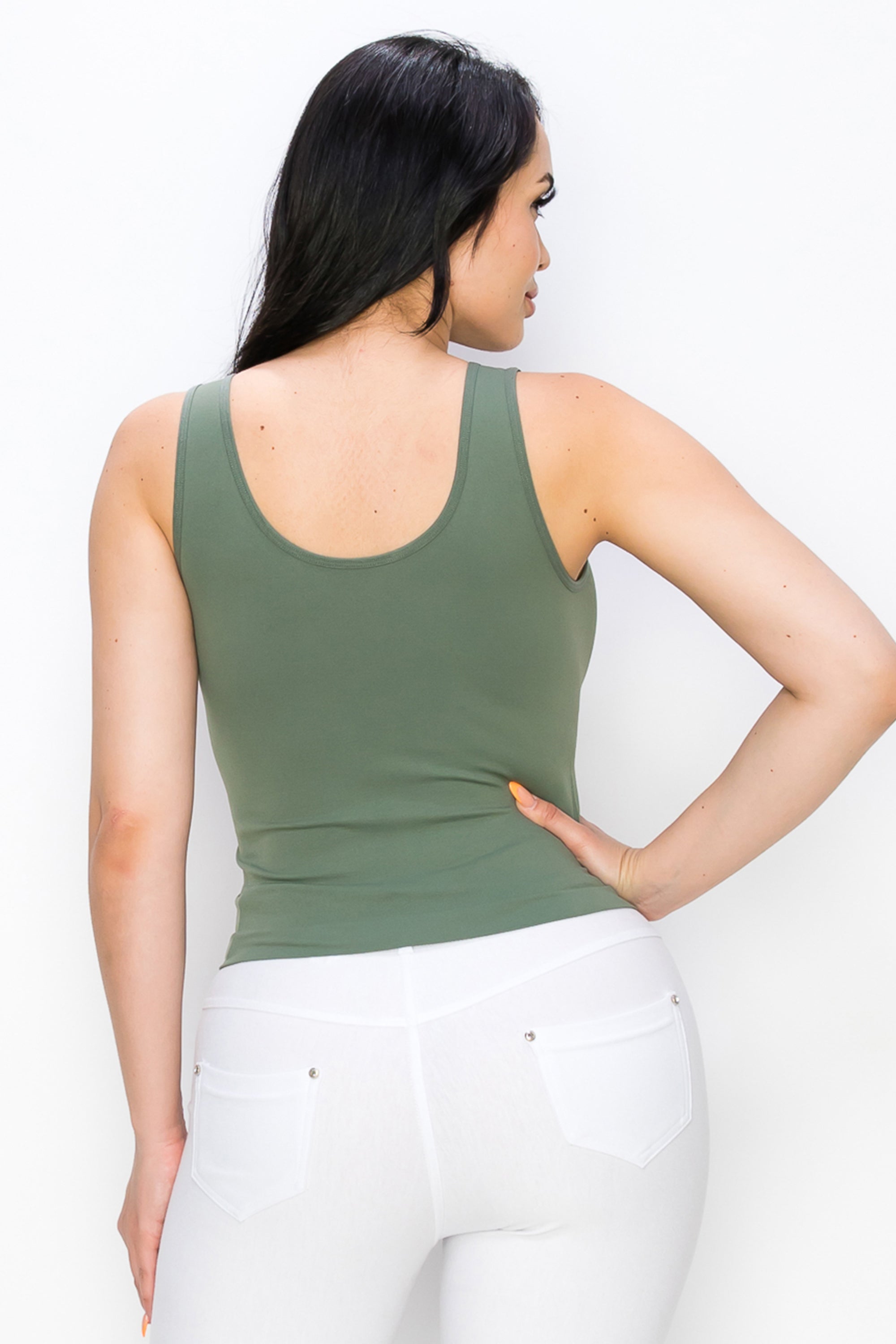 Yelete Reversible V-Neck & Scoop Neck Seamless Tank