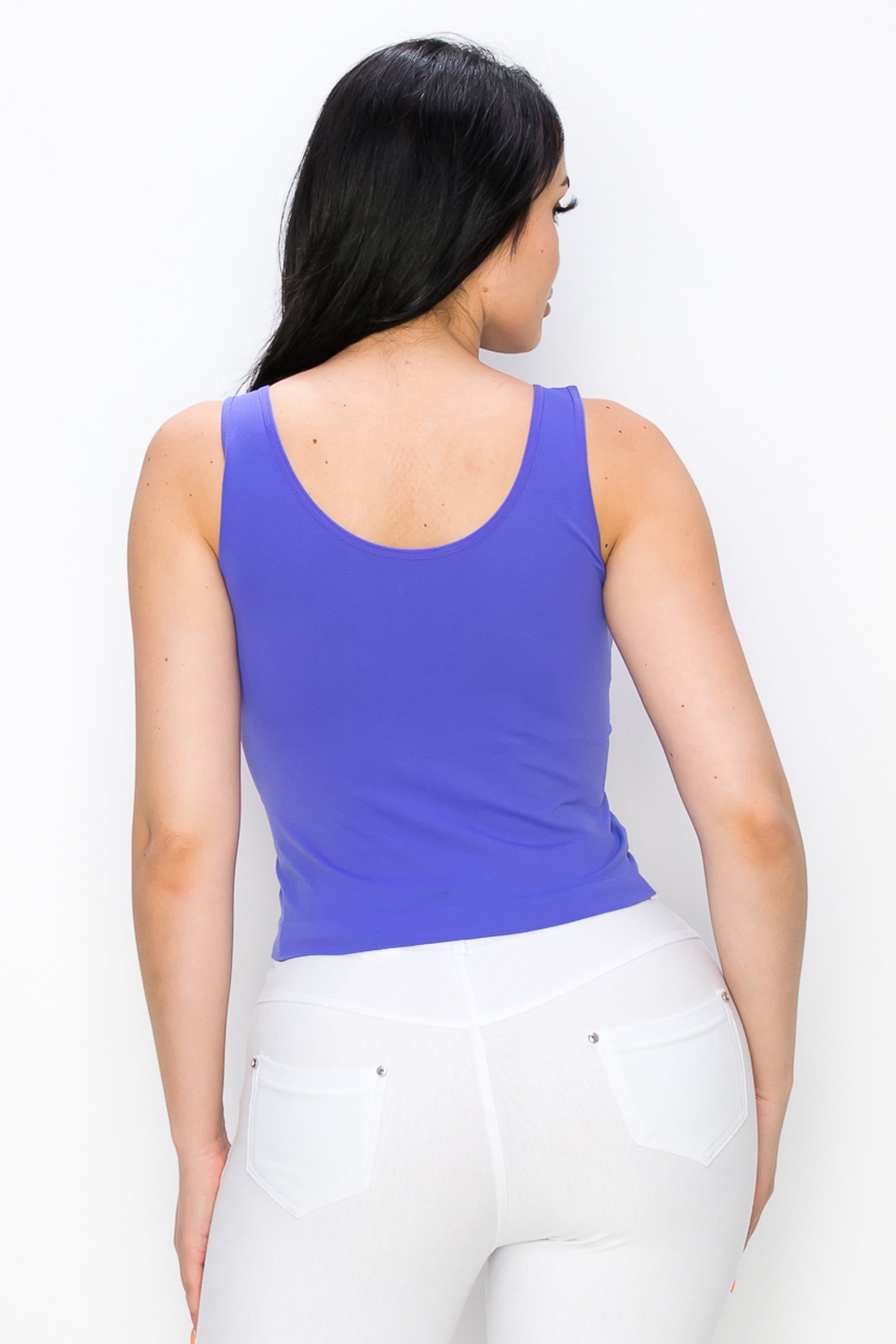 Yelete Reversible V-Neck & Scoop Neck Seamless Tank