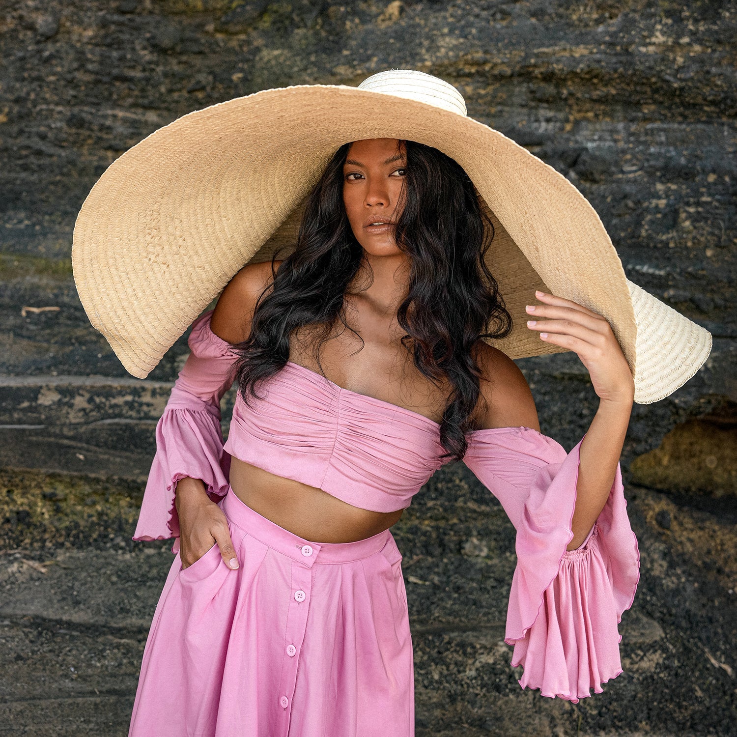 The Solana Oversized Straw Hat in Natural Beige