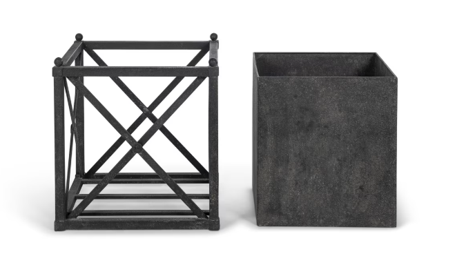 Park Hill Small Metal Estate Planter – Noir