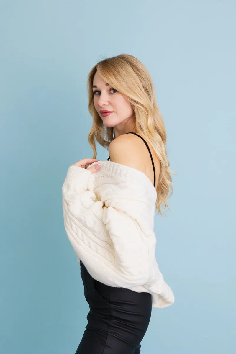 Chunky Cable Knit Cropped Cardigan