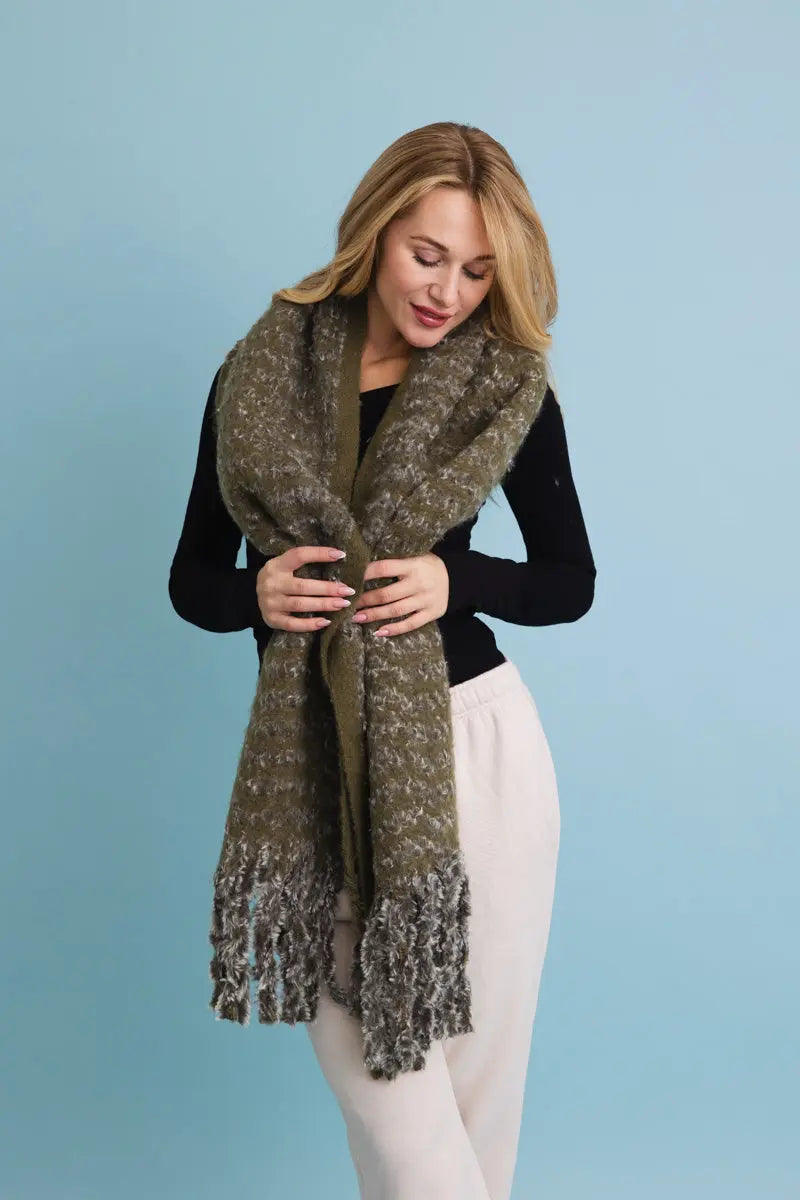 Soft Chenille Tassel Scarf