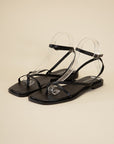 ELIO Flat Sandals