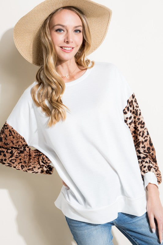 e Luna PLUS Animal Mix Volume Sleeve Top