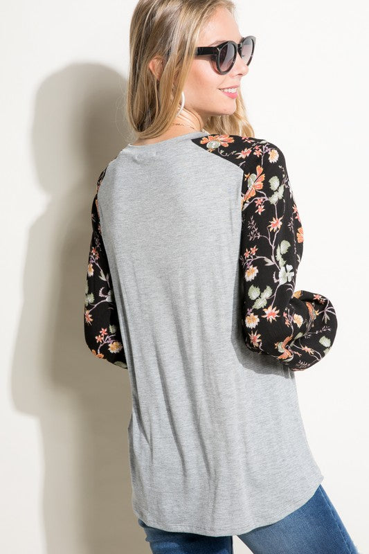 e Luna PLUS Solid and Floral Mix Casual Top