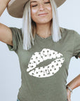 Shamrock Print Kiss St Patricks Graphic Tee