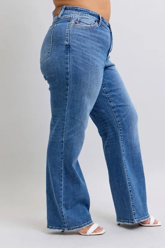 Judy Blue Full Size High Waist V-Front Vintage Wash Straight Jeans Plus Size