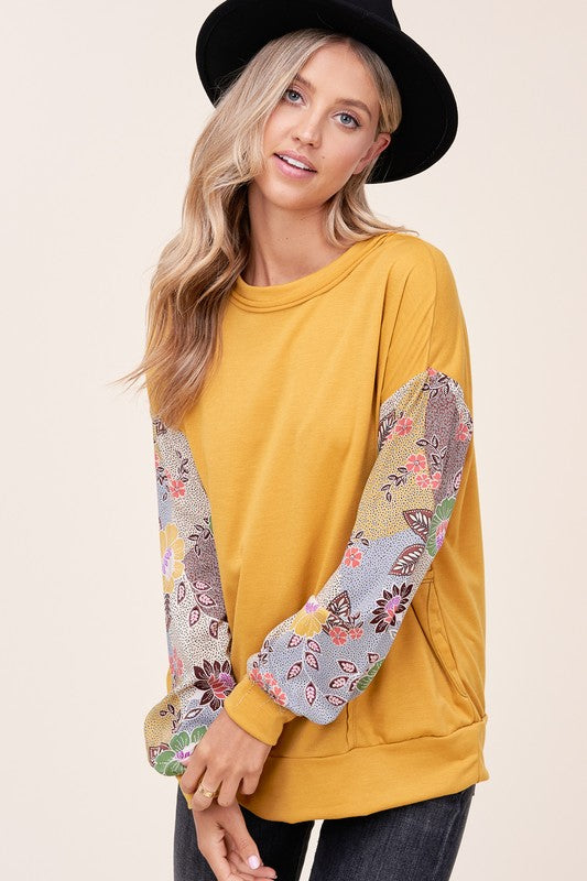 e Luna Woven Floral Mixed Top