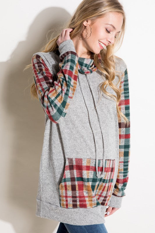 e Luna Plaid Mixed Turtle Neck Sweatshirt