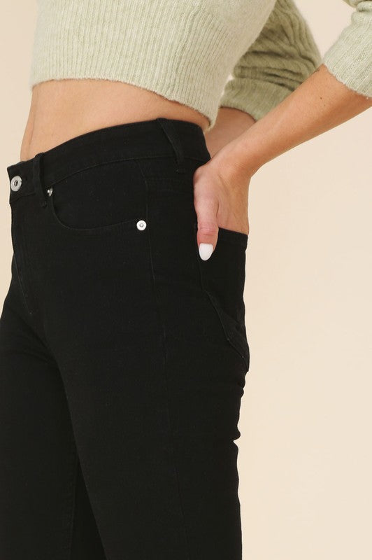 Lilou Skinny Jeans in Black